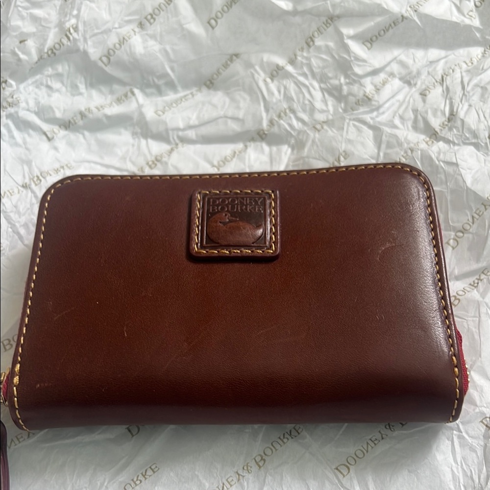 EUC ! Dooney & Bourke Florentine Medium Wallet. normal wear see all pics